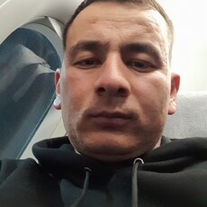 Марк, 28