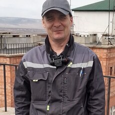 Ринат, 44