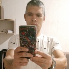 Владислав, 37