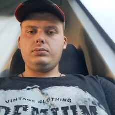 Женя, 27