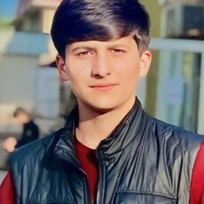 Михаил, 42