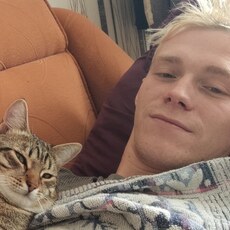 Артём, 27