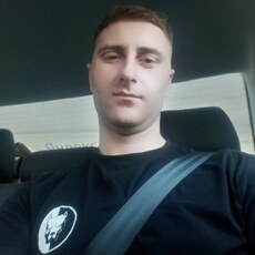 Ян, 29