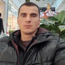 Иван, 33