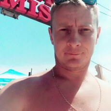 Паша, 36