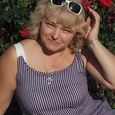 Ника, 52