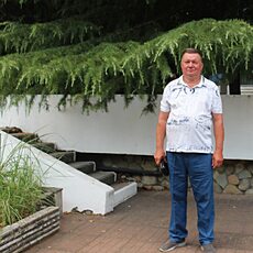 Валентин, 65