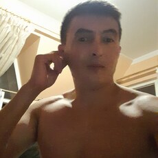 Давидик, 32
