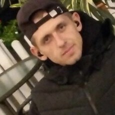 Гена, 25