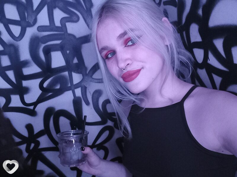 Юля