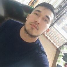 Артур, 30