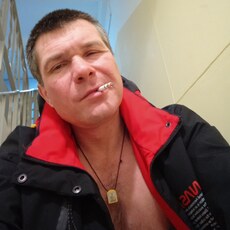 Роман, 40