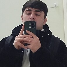 Гена, 25