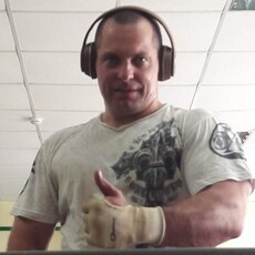 Коля, 44