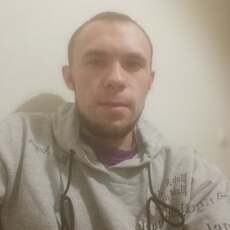 Гриша, 26