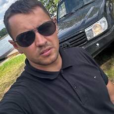 Антон, 33