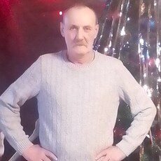 Веня, 60