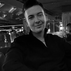 Валентин, 26