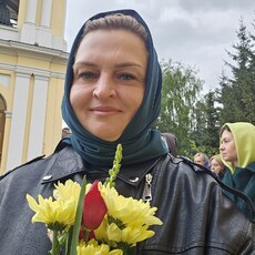 Зоя, 47