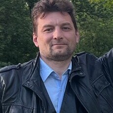 Владимир, 44