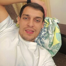 Даня, 33