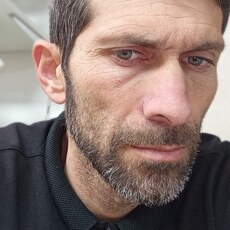 Паша, 40