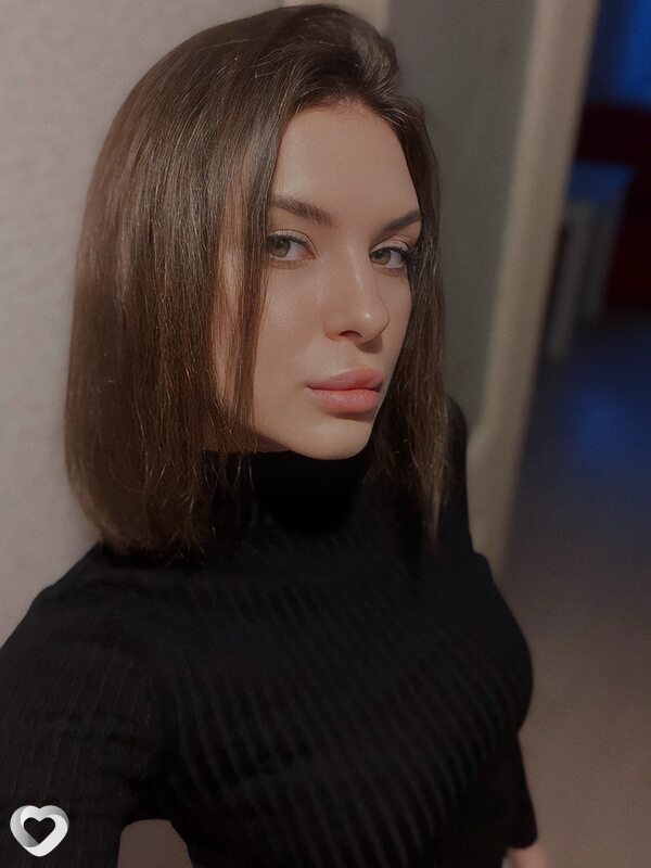 Оля