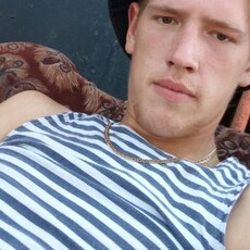 Павел, 21