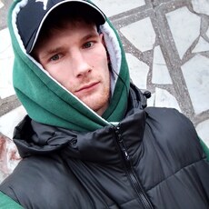Филипп, 27