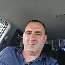 Роман, 45