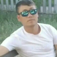 Артур, 27