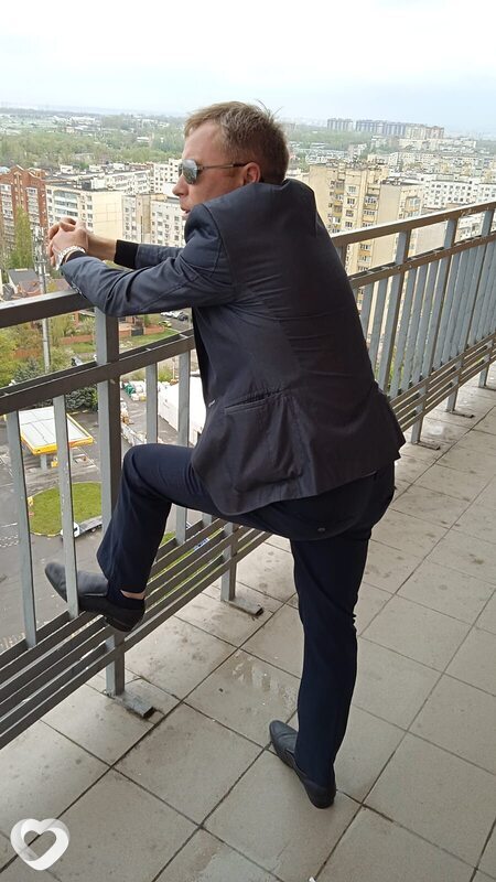 Толя