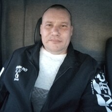 Олег, 37