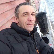 Роман, 35