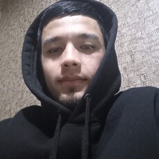 Анатолий, 22