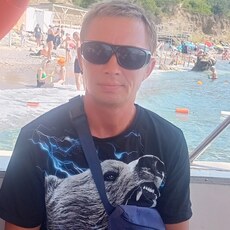 Лев, 46