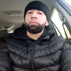 Сеня, 33