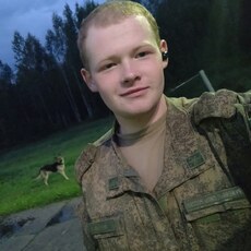 Арсений, 23