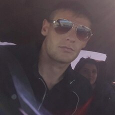 Радомир, 30