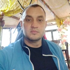 Виктор, 43
