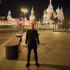 Борис, 32