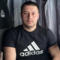 Виталя, 31