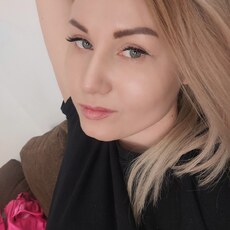 Лилия, 35