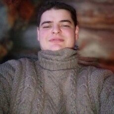 Гриша, 30