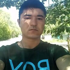 Яков, 32