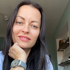 Эмма, 37