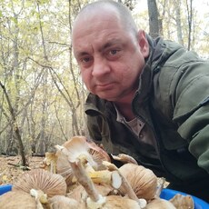Вова, 44