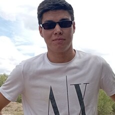 Паша, 29