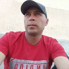 Валя, 43