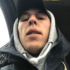 Владимир, 32